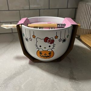Hello Kitty Halloween Ramen Bowl